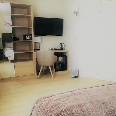 Ibis Styles Lyon Sud 브리녜