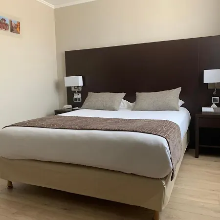 Ibis Styles Lyon Sud 브리녜