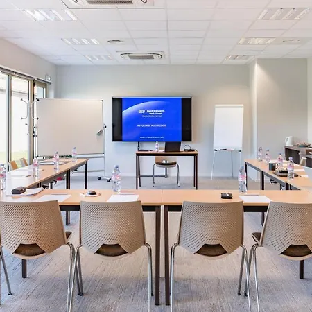 Hotel Western Des Barolles - Lyon Sud 3*