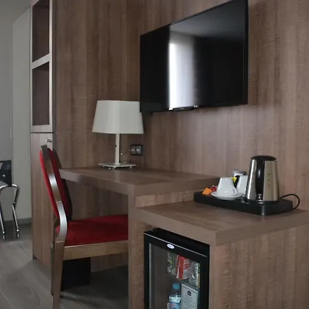 Western Des Barolles - Lyon Sud Hotel 3*