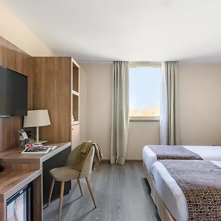 Western Des Barolles - Lyon Sud Hotel