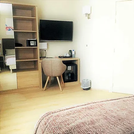 Ibis Styles Lyon Sud فندق برينيا