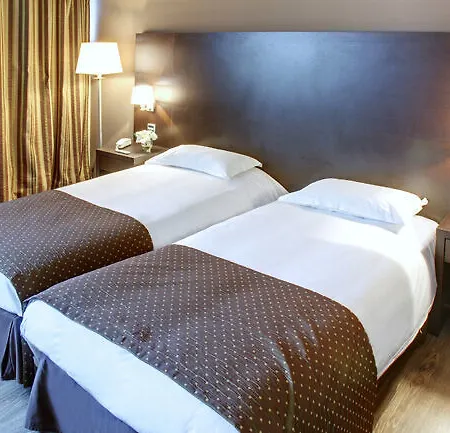 Western Des Barolles - Lyon Sud 3*
